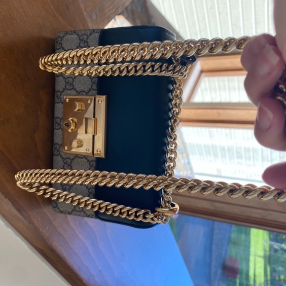 Small Gucci Padlock shoulder bag - Picture 8 of 16